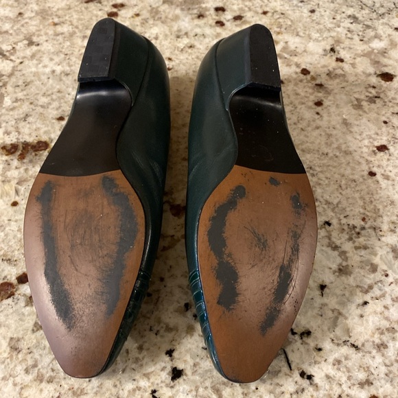 Shelby Green shoes one inch heal - Picture 3 of 4